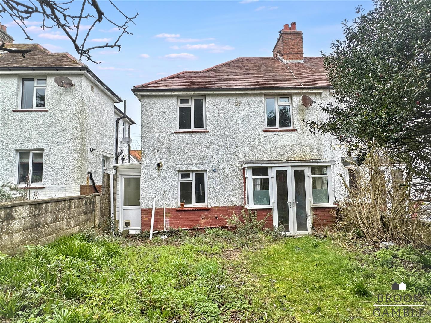 3 Bedroom House. Downs Avenue in Eastbourne,  20